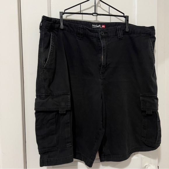 Quicksilver Black Cargo Shorts - Picture 10 of 11